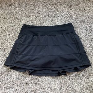 Lululemon Skirt - Size 4 Reg - Great Condition